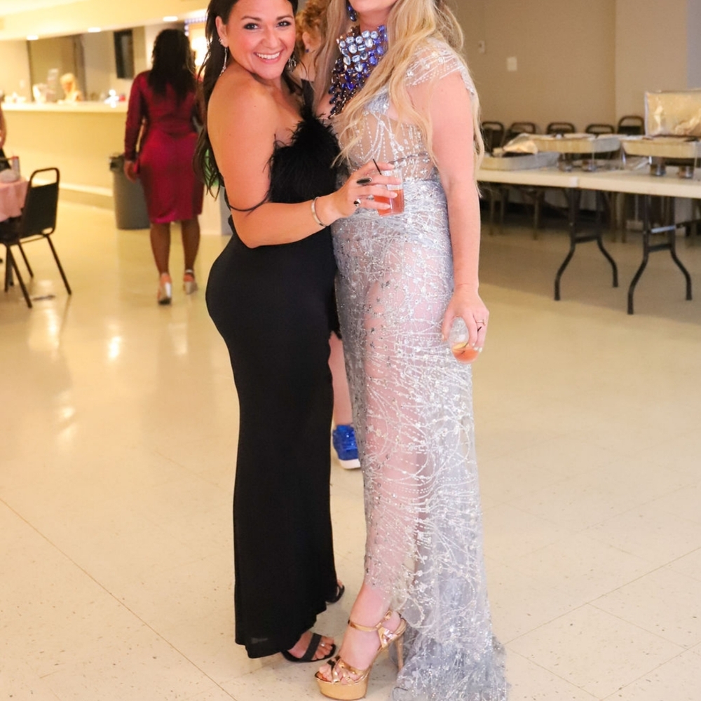 DRESS BOUTIQUE OWNER! - Picture 7 of 13
